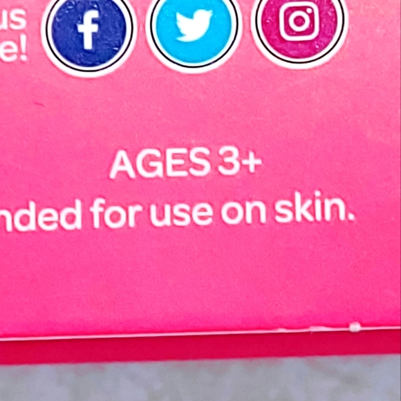 DISNEY PRINCESS ACTIVITY FOLDER (HAS BENT CORNERS SEE PHOTOS) AGES 3+ - Picture 4 of 5